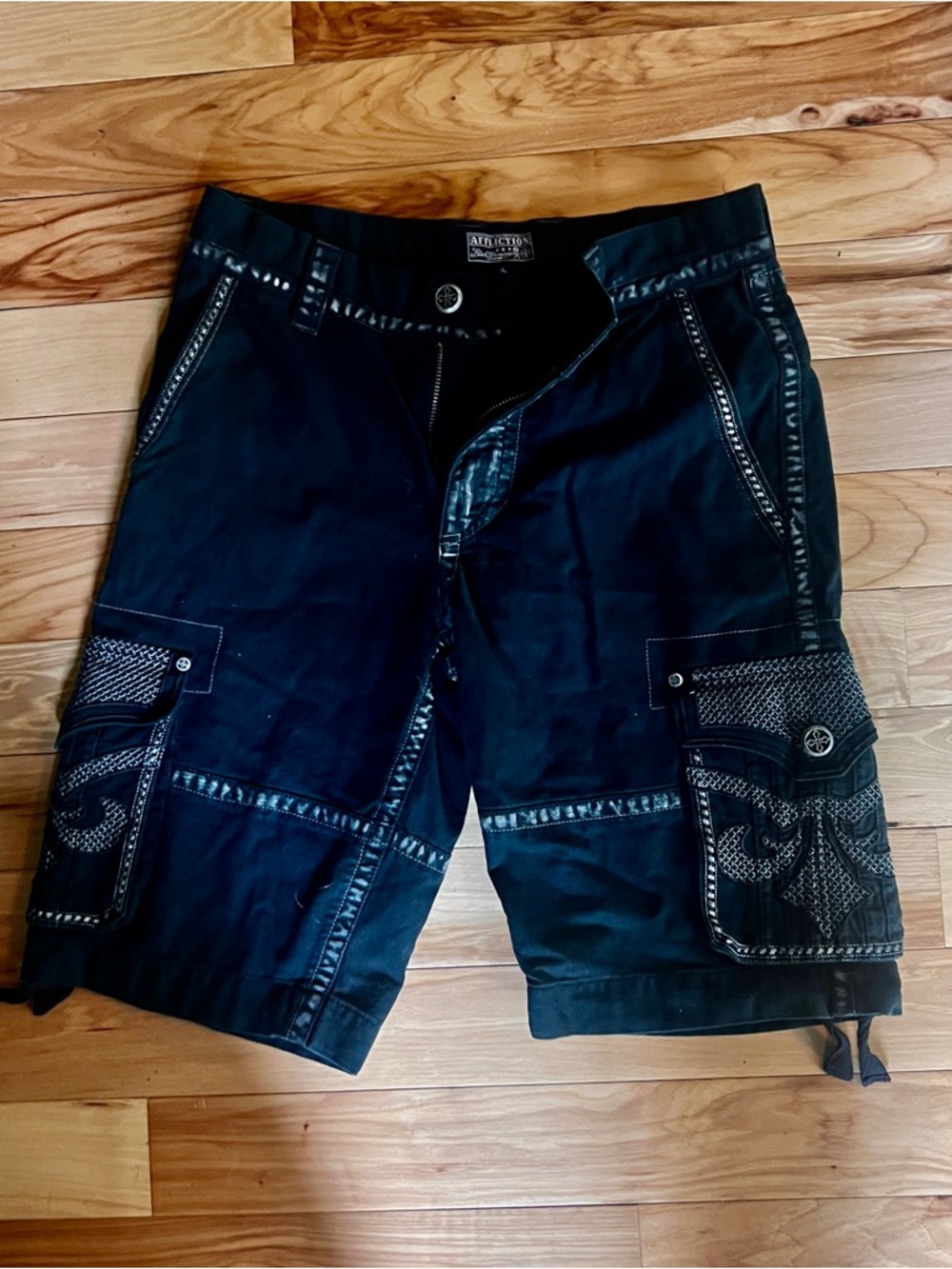 Affliction Black Premium Cargo Shorts Size 30 Skull Cross Embroidered Biker Y2K
